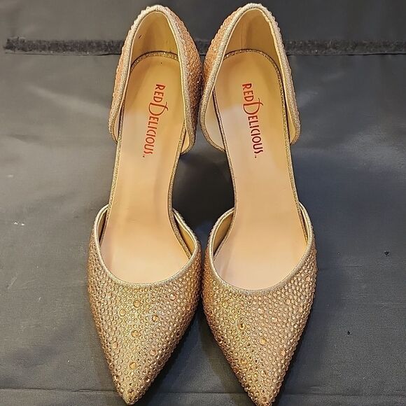 BRAND NEW RED DELICIOUS SATIN D'ORSAY GLAMOROUS STUDDED EMBELLISHMENTS PUMP - Picture 3 of 16